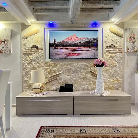 Historic Center, 800 Meters From The Trevi Fontain Appartamento Roma